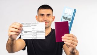 Vom avea sau nu pașapoarte de vaccinare pentru călătorii?! Anunțul oficialilor