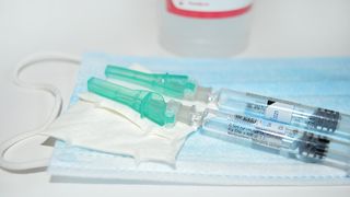 O altă țară își pune baza în vaccinul rusesc Sputnik V. A început vaccinarea