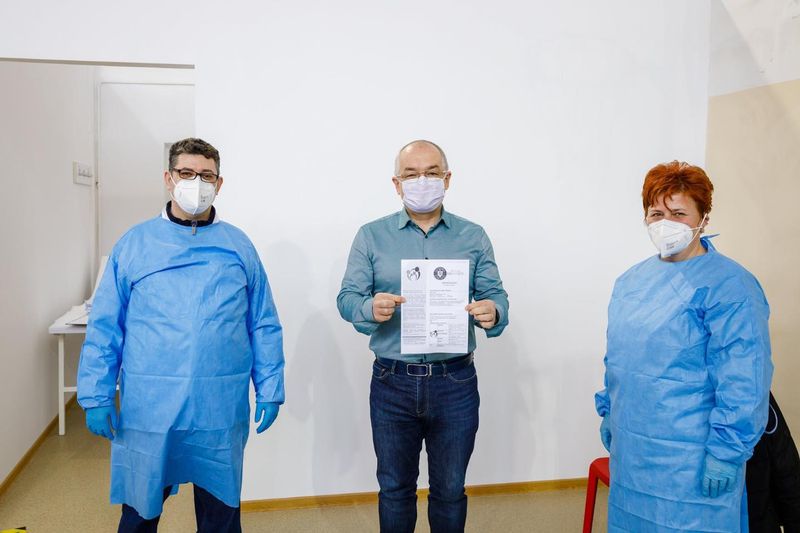 emil boc s-a vaccinat împotriva coronavirus