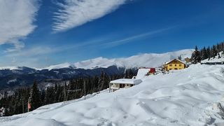 Câți centimetri măsoară stratul de zăpadă la munte, în principalele stațiuni