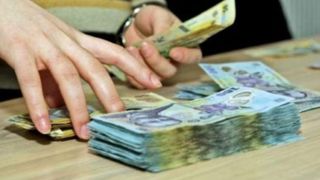 C&acirc;ți rom&acirc;ni primesc pensii speciale și ce sumă &icirc;ncasează