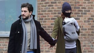 Fanii Game of Thrones sunt &icirc;n extaz: Personajele Jon Snow și Ygritte au devenit părinți