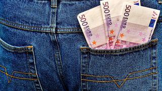 Curs valutar BNR, azi 18 februarie.  Vești neplăcute pentru românii cu credite în euro