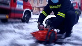 Tatăl copilului din Botoșani care a murit &icirc;n drum spre spital, acuzații grave: &bdquo;L-au luat viu și a ajuns mort!&rdquo;