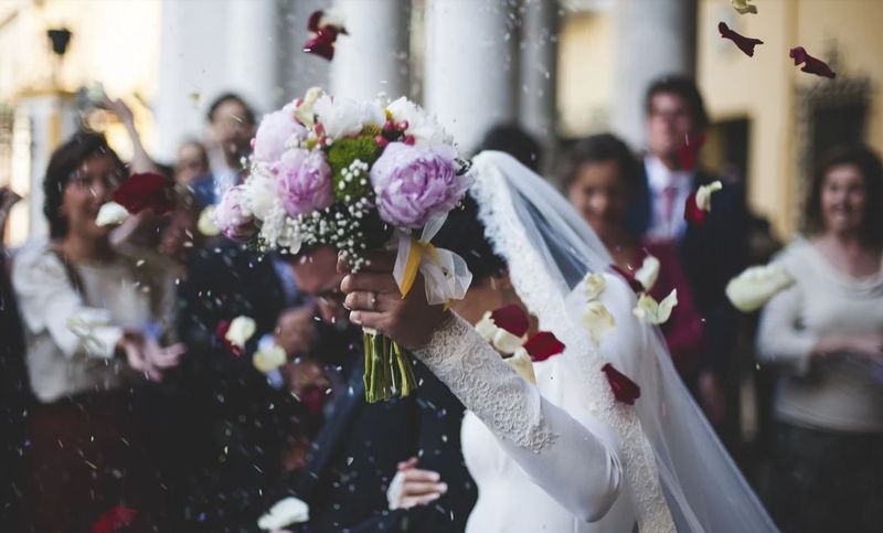 câte persoane au voie să participe la nuntă în 2021