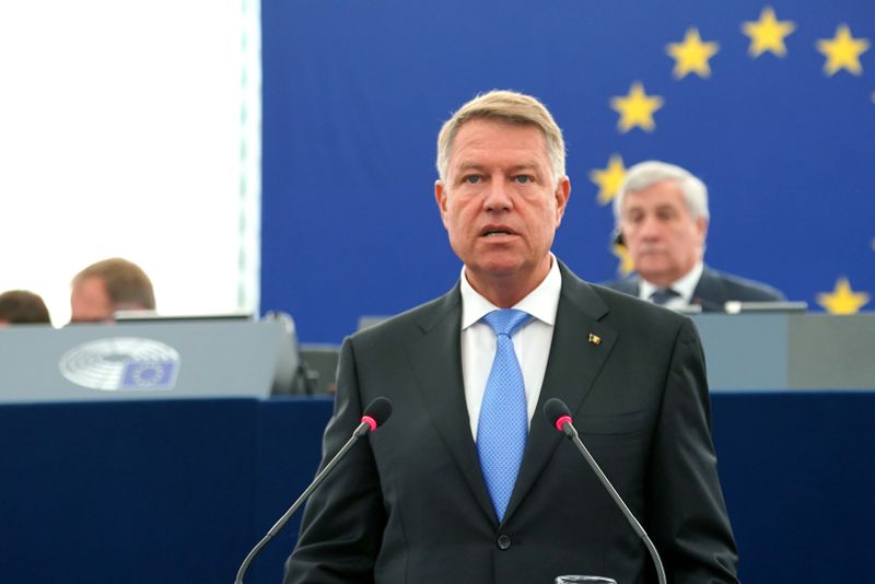 klaus iohannis eliberare funcții