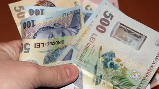 Amenzi pe bandă rulantă pentru organizarea ori participarea la evenimente publice sau private