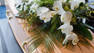 Firma de servicii Funerare.ro vine în ajutorul aparținătorilor unei persoane care decedează la spital!