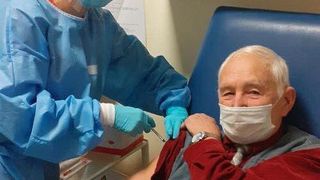 veteran-de-91-de-ani-vaccinat-covid