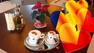 VIDEO - Dragobetele, sărbătorit de fiecare român, după posibilități