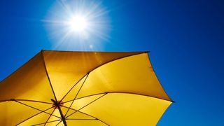 Prognoza meteo ANM, vineri 26 februarie. Vremea devine nefiresc de caldă