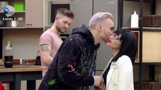 Cine este noua concurenta de la &bdquo;Puterea dragostei&rdquo;? Pe cine a pus ochii, bruneta