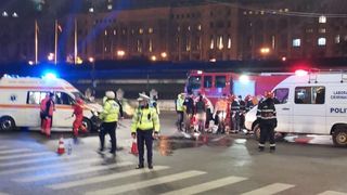 BREAKING: Accident grav în București, între un autoturism și o motocicletă. Motociclistul a murit
