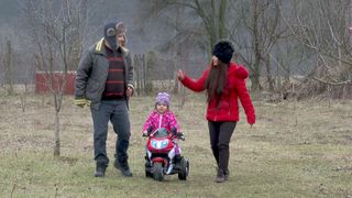 Duminica aceasta, de la ora 14:30, la ”Asta-i România!”, Dragoste la primul click!