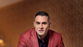 Mihai Priescu diagnosticat cu o boală grea cantaretul este pe cale de a orbi