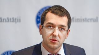 Ministrul Sănătăţii: „Cred că vaccinurile ajută. Dacă asta se va concretiza într-un paşaport de vaccinare”