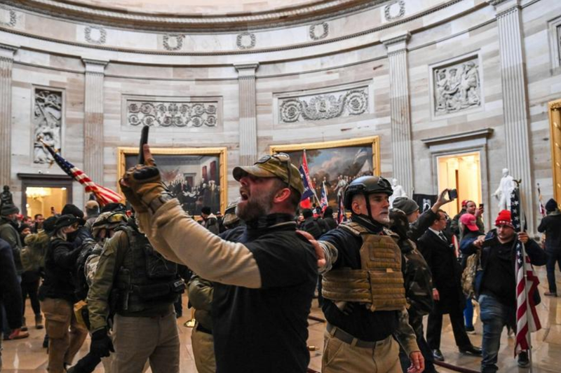 Peste 300 de persoane au fost puse sub acuzare în urma atacului de la Capitoliu