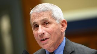 Doctorul Anthony Fauci vorbește despre vaccinurile recomandate pentru a combate virusul COVID-19. Ce a transmis specialistul