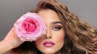 VIDEO - Theo Rose își caută ținute vestimentare pentru noile provocări