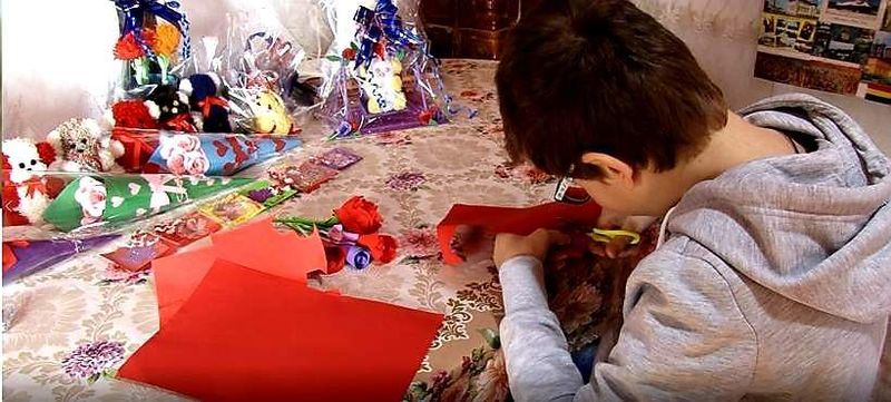 elev umilit de profesoară din cauza mărțișorului