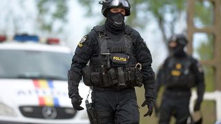 Percheziții de amploare în București și 17 județe, într-un dosar de poluare prin evacuare de deşeuri