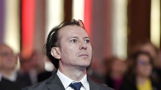 Cîţu: „Nu trebuie să ne relaxăm, trebuie să purtăm mască de fiecare dată. A început să crească iarăşi...”