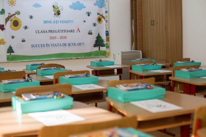 se închid școlile sau nu de luni