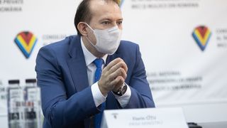 "Este o nebunie să lași locuri libere". Premierul C&icirc;țu urgentează &icirc;nceperea etapei 3 de vaccinare