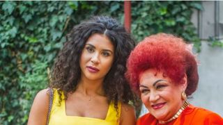 VIDEO - Nepoata Elenei Merișoreanu, &bdquo;examen&rdquo; cu bunica la &icirc;mpletit mucenici