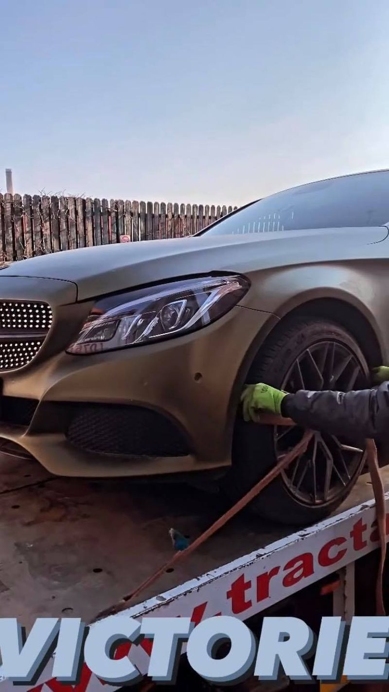 mașina bogdan mocanu de la puterea dragostei