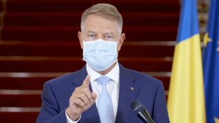 Iohannis: „Cifrele din ultima săptămână privind evoluţia pandemiei sunt îngrijorătoare. Circulaţia pe timp de noapte, restricţionată de la 22:00”