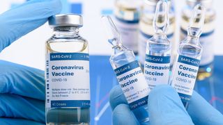 Marea Britanie afirmă că nu a blocat exporturile de vaccinuri anti-COVID-19