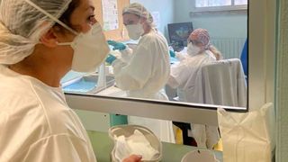 Bilanț coronavirus, azi 10 martie. Număr record de infectări în valul trei