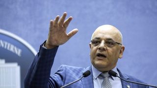 Arafat: „Împreună am putea totuşi să păstrăm situaţia mai controlabilă, însă încercăm să găsim soluţii cum să eludăm...”