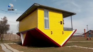 casa cu susul in jos emisiunea asta-i romania