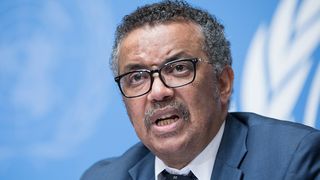 OMS recomandă continuarea vaccinării cu AstraZeneca. Experţii vor analiza siguranţa serului