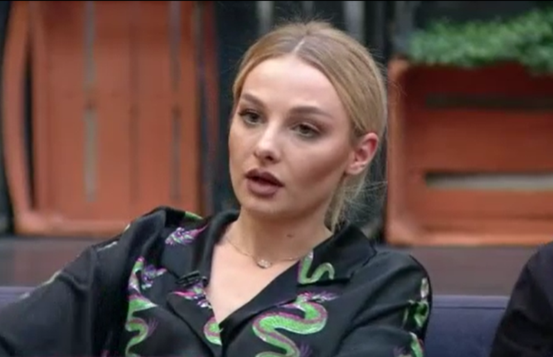 Scandal în casa „Puterea dragostei”! Două concurente au sărit la bătaie