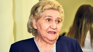 Celebra c&acirc;ntăreață Gabi Luncă, internată la ATI cu coronavirus. "Virusul nu te &icirc;ntreabă cine ești"