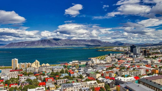 Islanda îşi va deschide frontierele pentru turiştii vaccinaţi anti-COVID-19