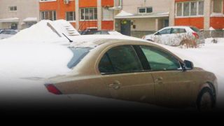 VIDEO -Centrul țării, acoperit de viscol și ninsori. &Icirc;n Brașov e prăpăd