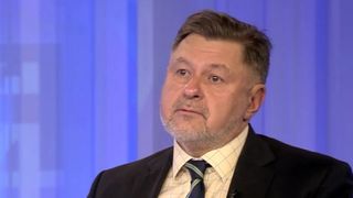 Alexandru Rafila este de acord ca românii să se vaccineze în continuare cu serul AstraZeneca