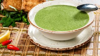 VIDEO -Pătrunjelul, un ingredient principal pentru preparatele de post