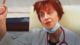 VIDEO - Doctorița din Oradea, lăsată să profeseze de Colegiul Medicilor