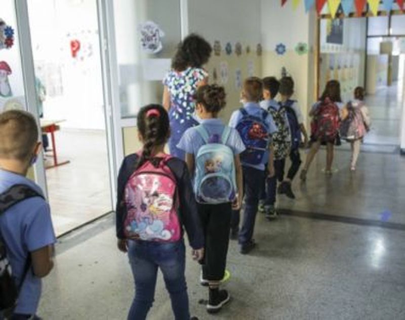 Ministerul Educaţiei: încă 211 elevi şi preşcolari au fost infectați cu COVID-19