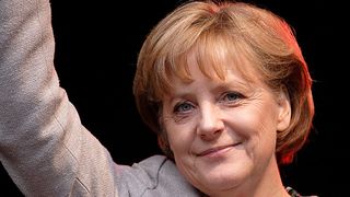 angela merkel susține amenințarea cu blocarea astrazeneca