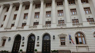 Curs valutar BNR, azi 25 martie. Leul se îndepărtează momentan de prăpastie. EURO, în scădere ușoară