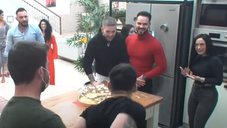 Scandal între băieții din casa Puterea dragostei! Cine a sărit la bătaie?