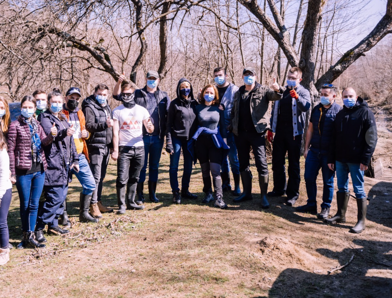 Ministrul Muncii, Raluca Turcan, a participat la o acțiune de împădurire în Sibiu