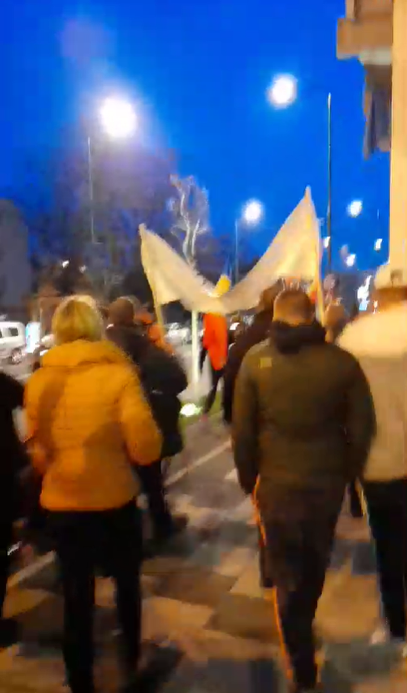 Proteste ample la Timișoara din cauza restricțiilor împotriva COVID-19