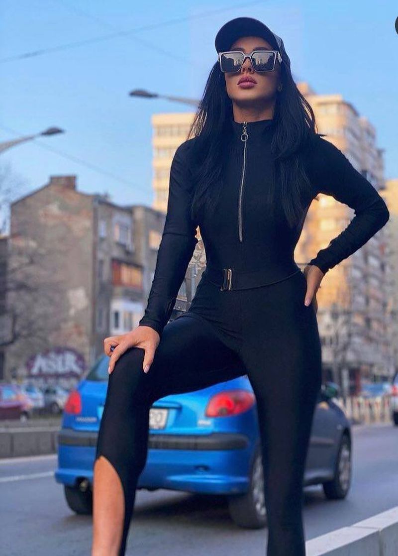 ella de la puterea dragostei mesaj pentru protestatari